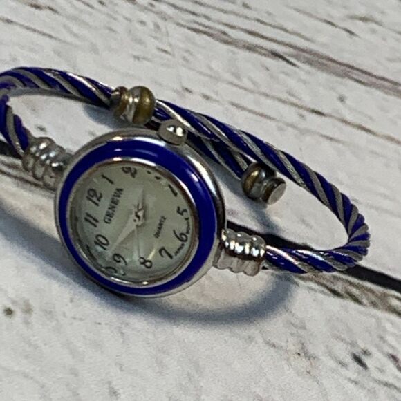 Geneva Blue Silver Twisted‎ Cable Bracelet Watch Quartz Small Face Vintage Style - Picture 1 of 5
